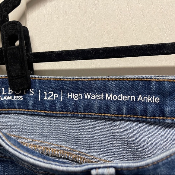 TALBOTS 12P Denim Jean - Picture 2 of 6